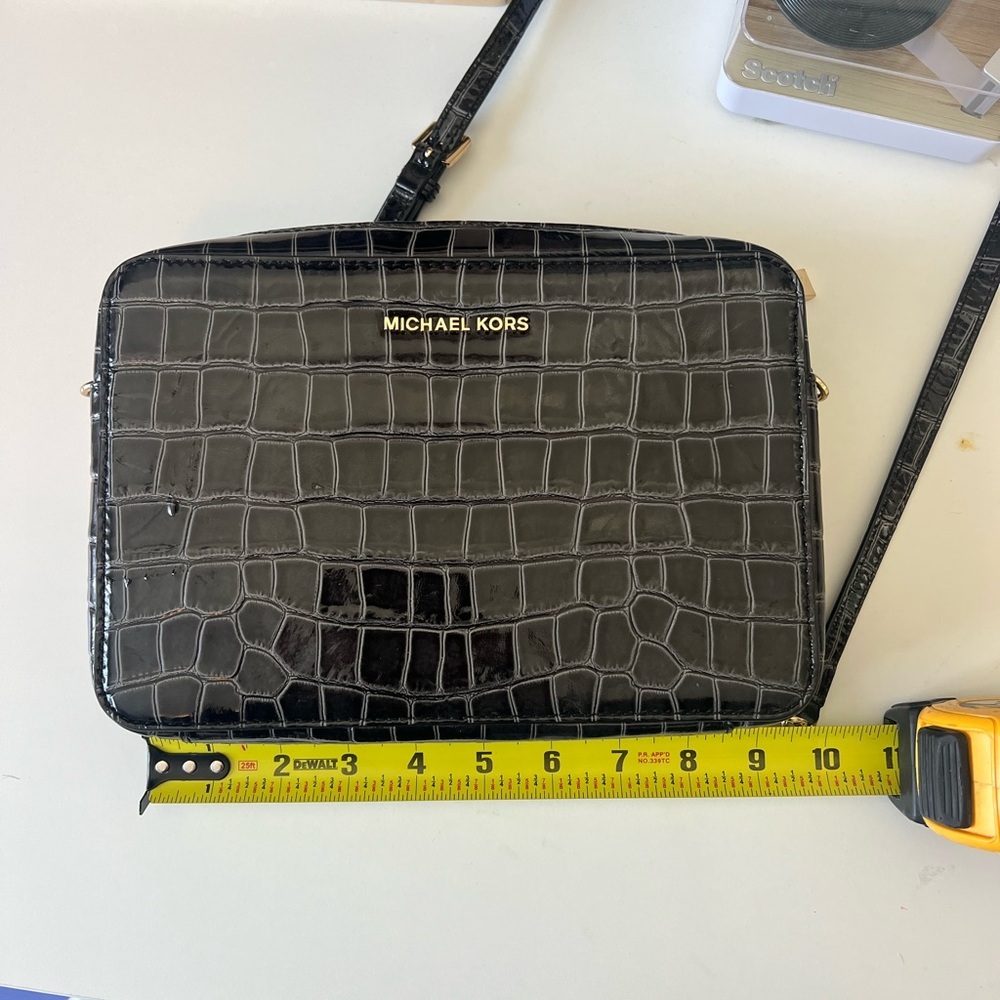 Michael Kors Black Ginny embossed leather camera bag - Picture 9 of 11